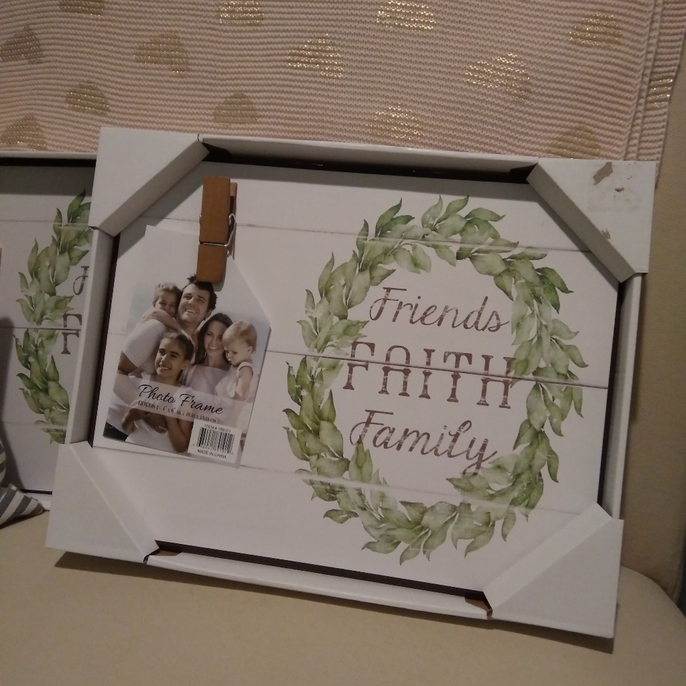 Friends Faith Family Frame 11x14
